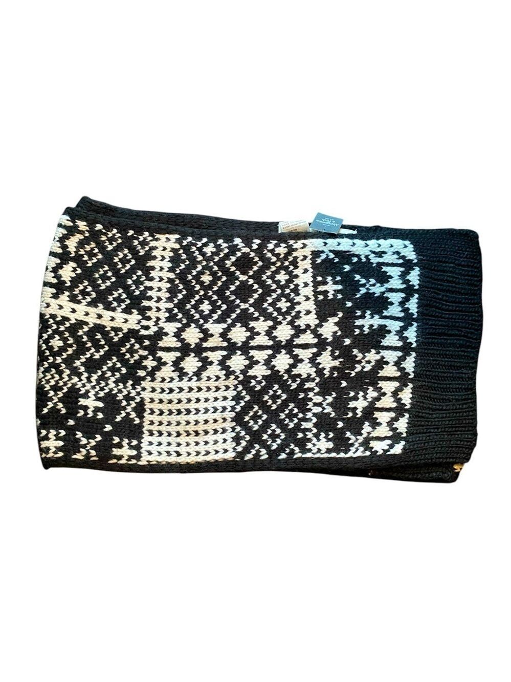 Abercrombie & Fitch Black and White Scarf Nwt